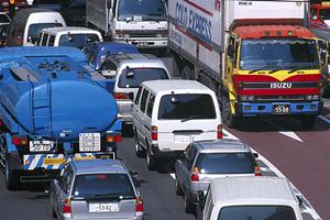 自宅で車検オンライン見積もりができる